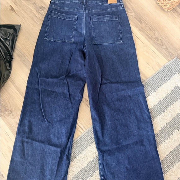 American Eagle super high rise baggy wide leg jeans - Picture 2 of 4